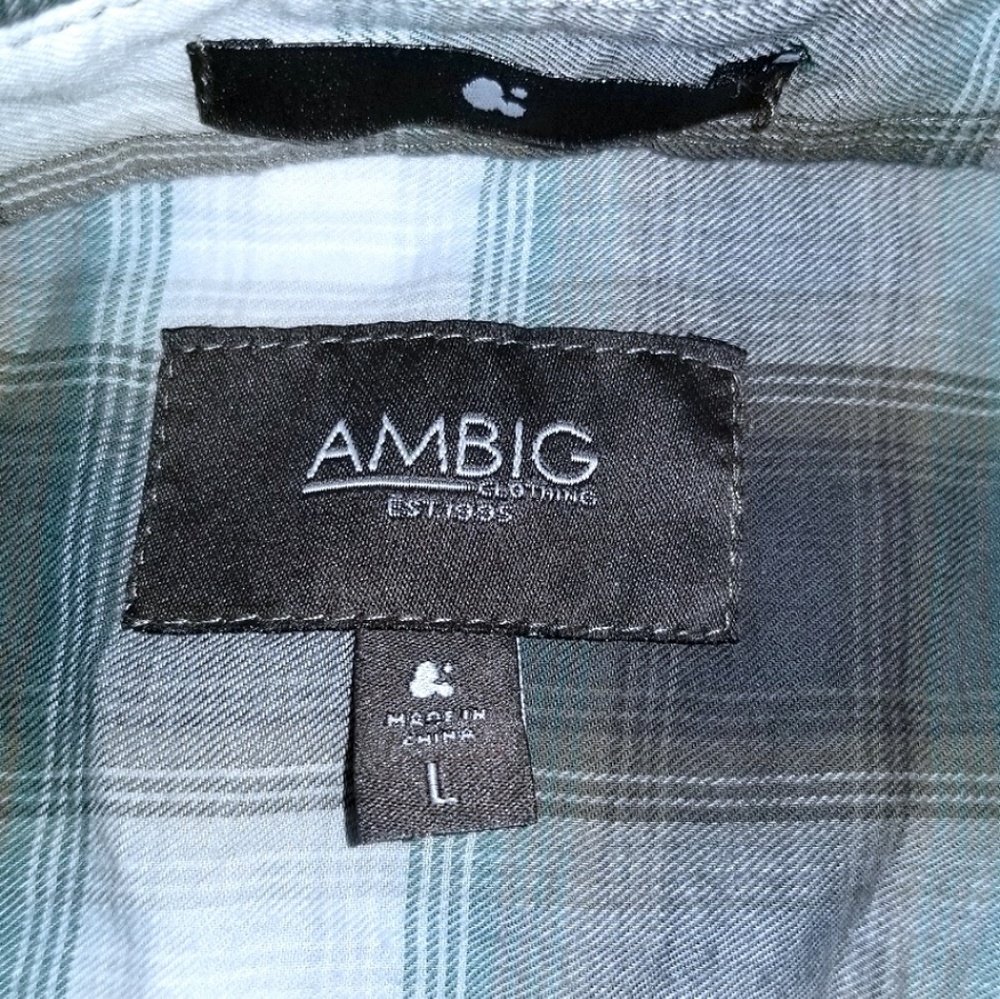 AmBig Men's Button-down Collared Plaid Shirt NWOT - Picture 3 of 6